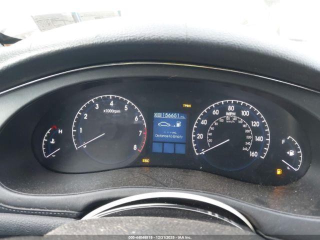 Hyundai Genesis 4.6 Image 5