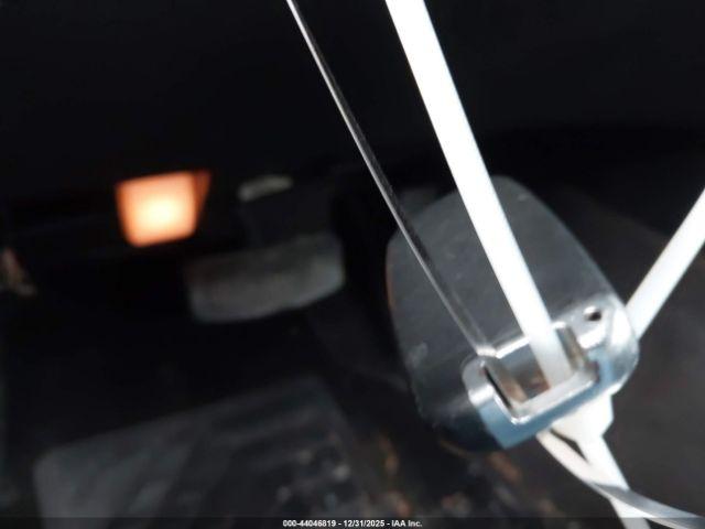 Hyundai Genesis 4.6 Image 9