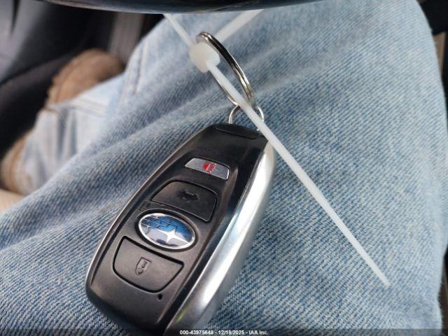 Subaru Legacy 2.5i Limited Image 11