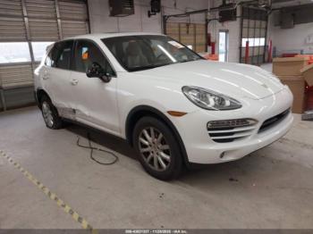  Salvage Porsche Cayenne