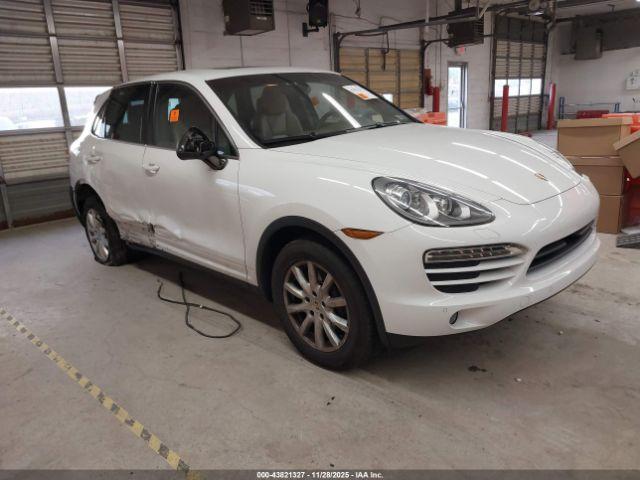  Salvage Porsche Cayenne