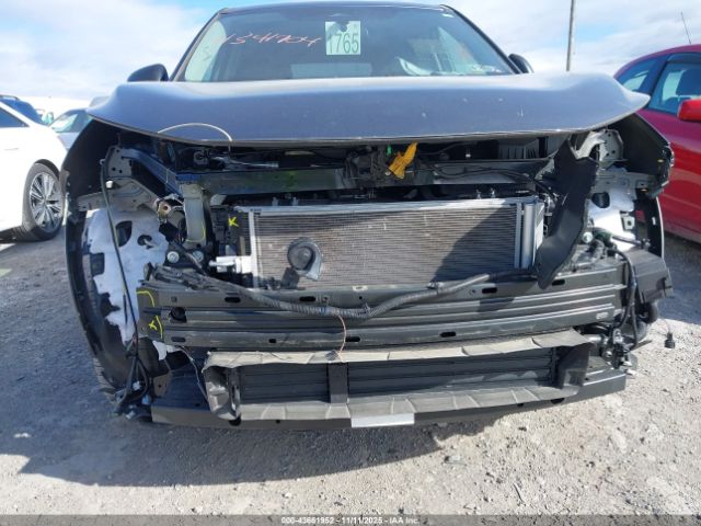 Nissan Rogue S Intelligent Awd Image 13