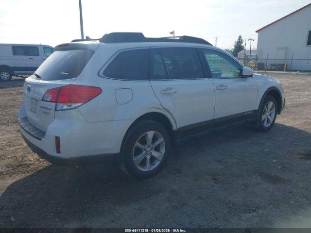 Subaru Outback 2.5i Limited Image 14