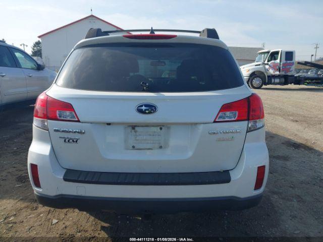 Subaru Outback 2.5i Limited Image 15