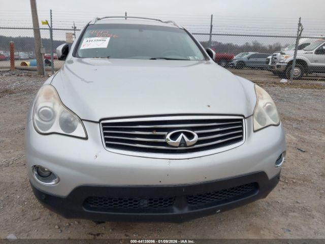 INFINITI Ex Journey Image 5