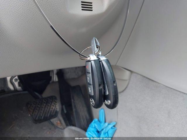 INFINITI Ex Journey Image 10