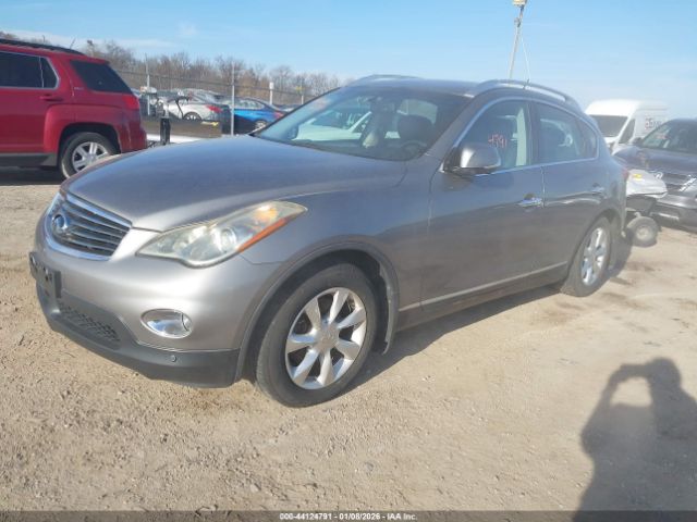 INFINITI Ex Journey Image 6