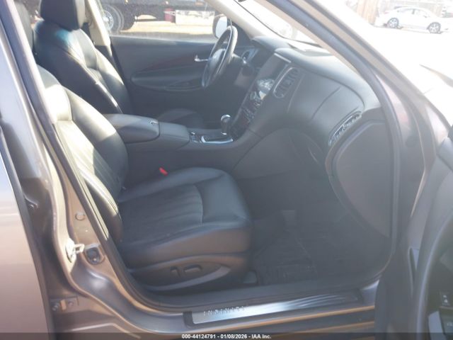 INFINITI Ex Journey Image 5