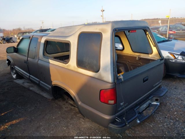 Chevrolet S-10 Ls Image 4