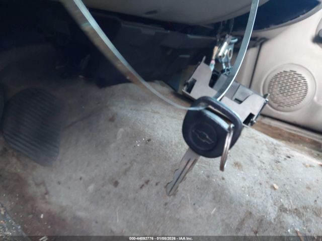 Chevrolet S-10 Ls Image 2