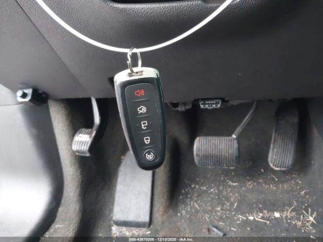 Ford Explorer Limited Image 15