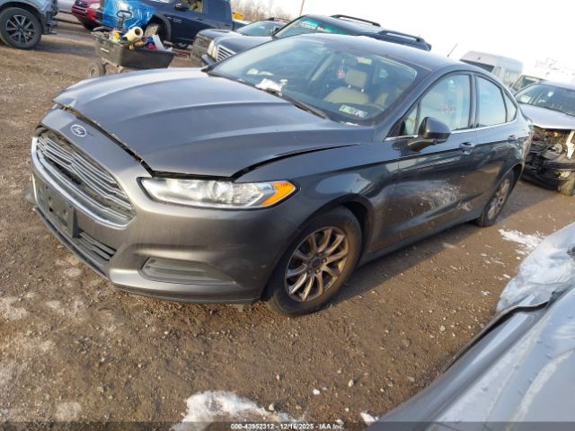 Ford Fusion S Image 4