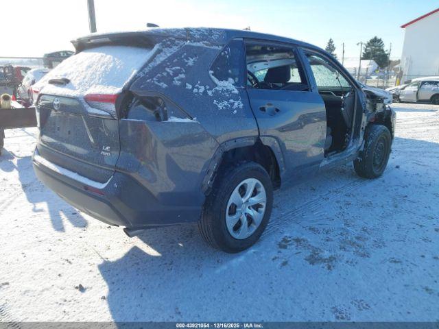 Toyota RAV4 Le Image 3