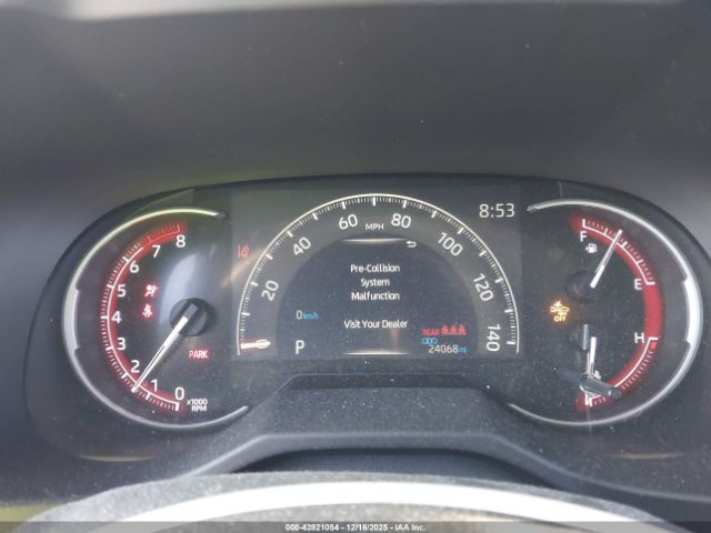 Toyota RAV4 Le Image 2