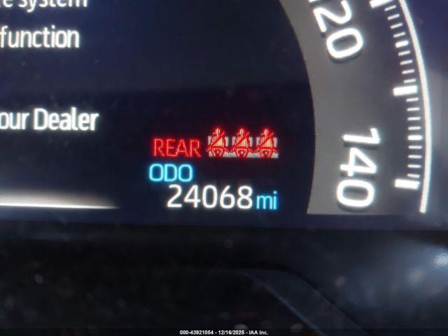 Toyota RAV4 Le Image 9