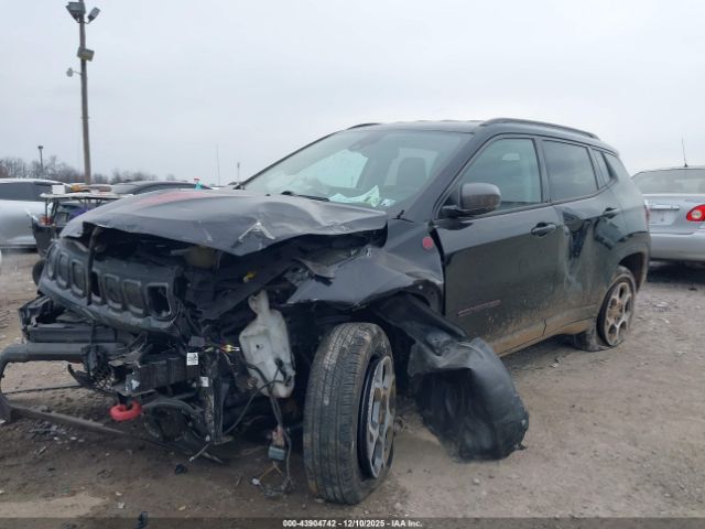 Jeep Compass Trailhawk 4x4 Image 13