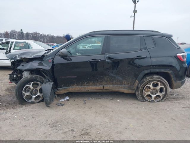 Jeep Compass Trailhawk 4x4 Image 5
