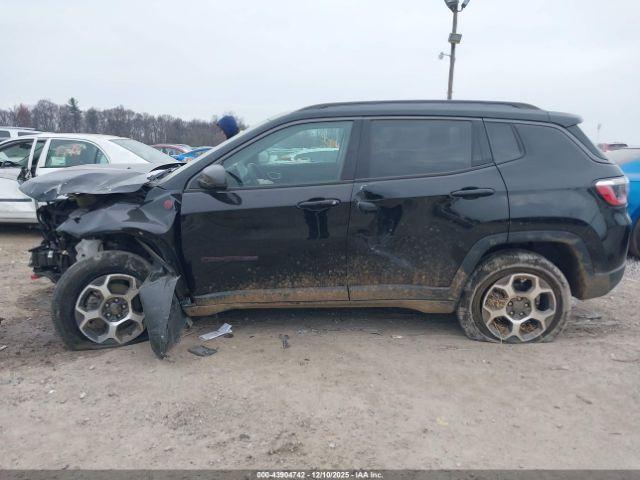 Jeep Compass Trailhawk 4x4 Image 5