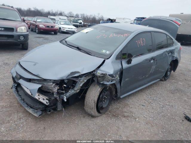 Toyota Corolla Le Image 13