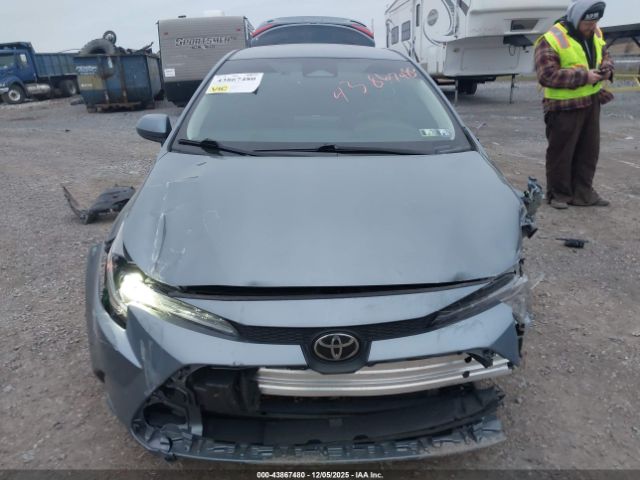 Toyota Corolla Le Image 11