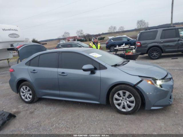 Toyota Corolla Le Image 12