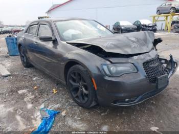  Salvage Chrysler 300