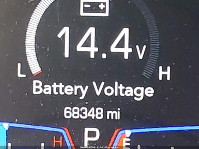 Chrysler 300 S Image 16