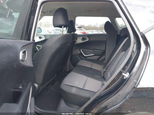 Kia Soul Lx Image 10