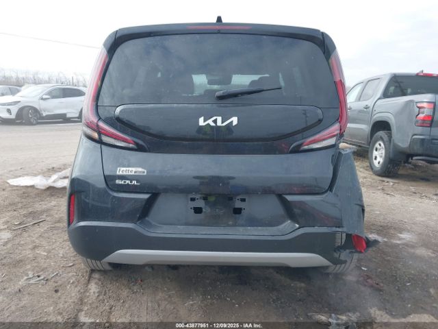 Kia Soul Lx Image 13